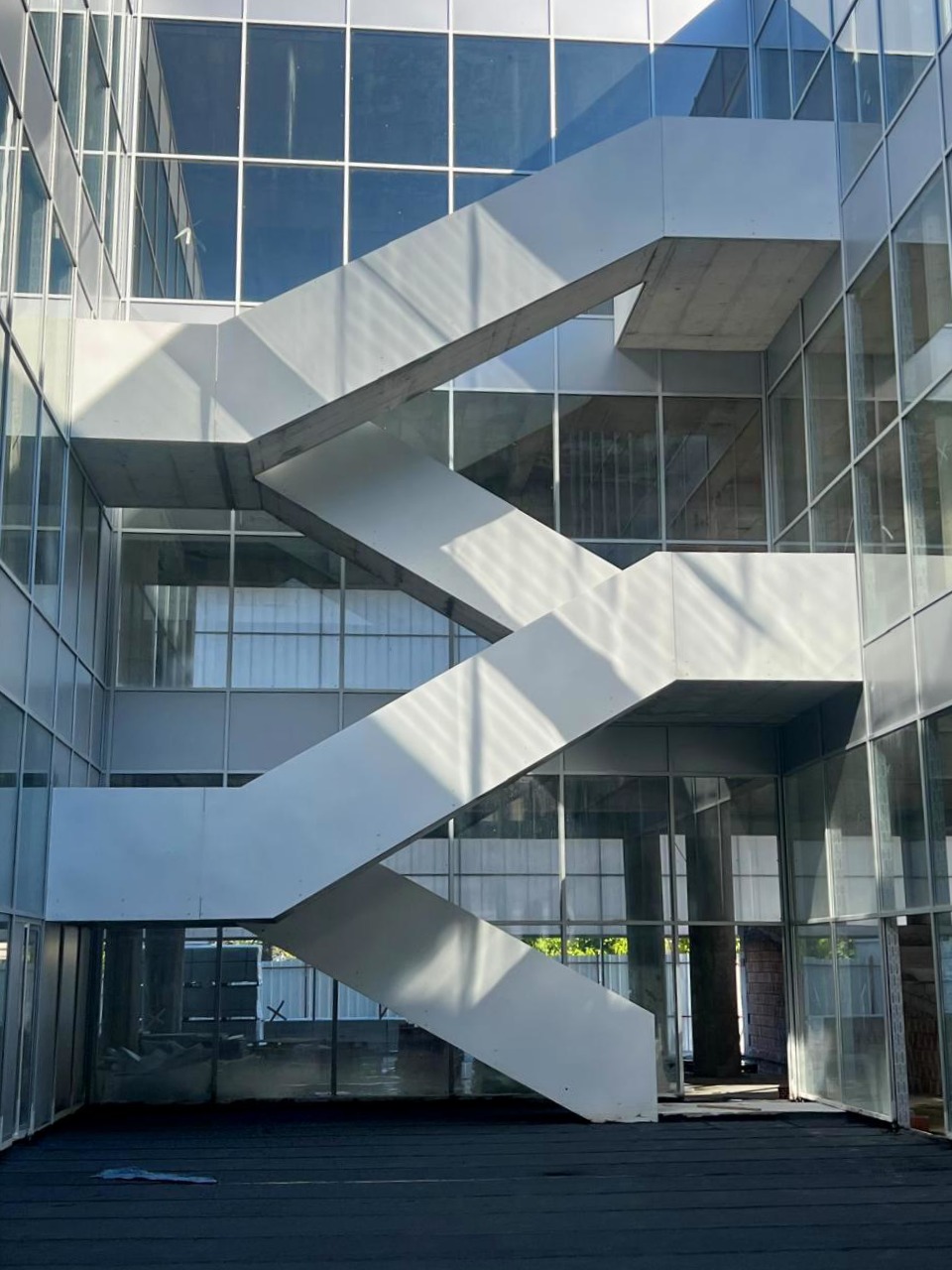 Punim çeliku në punishten Work Steel — saldim TIG/MIG, Tiranë